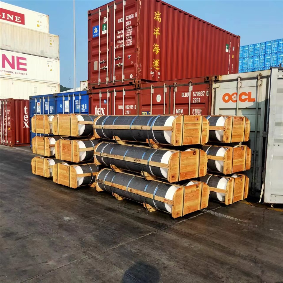 Kako karburizator utječe na otpornost metala na puzanje?